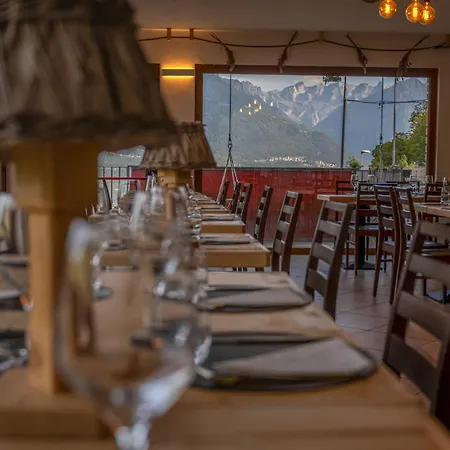 Hotell Finestra Sulle Alpi