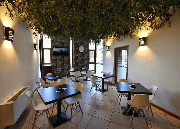 Hotel Finestra Sulle Alpi 2*